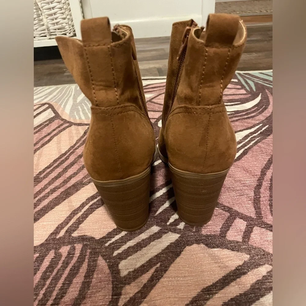 N/A gently worn